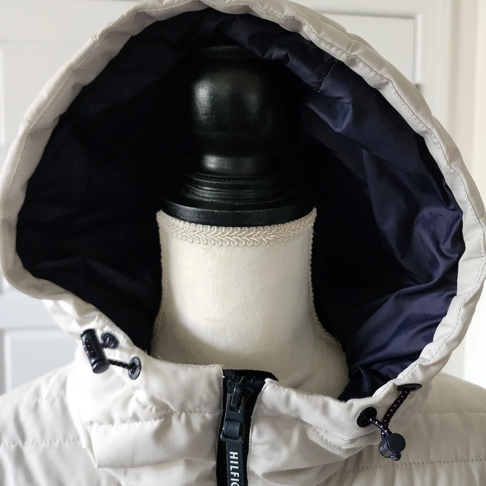 Preowned Tommy Hilfiger, size small, mens, quilted puffer‎
